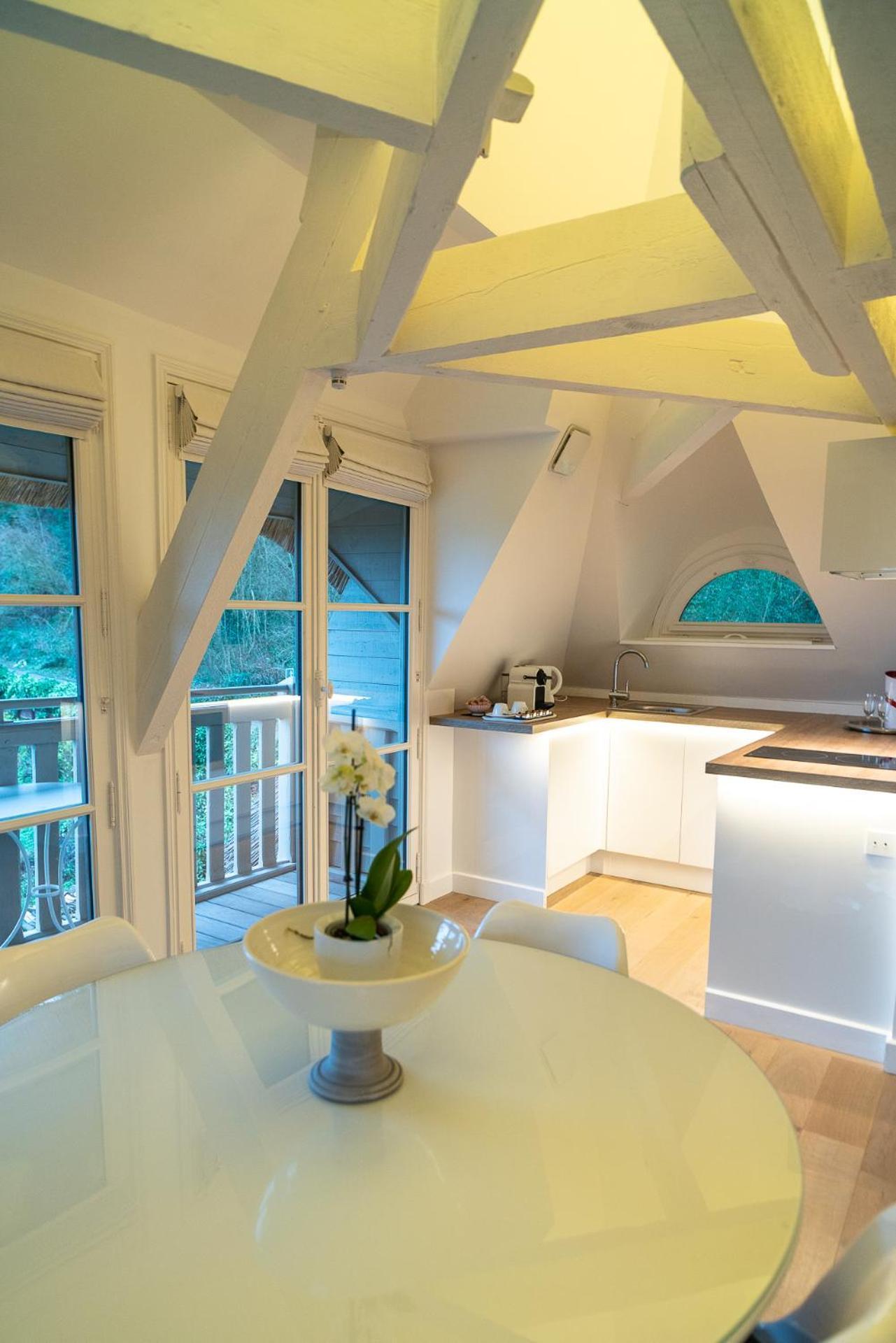 New & De Nage Honfleur
